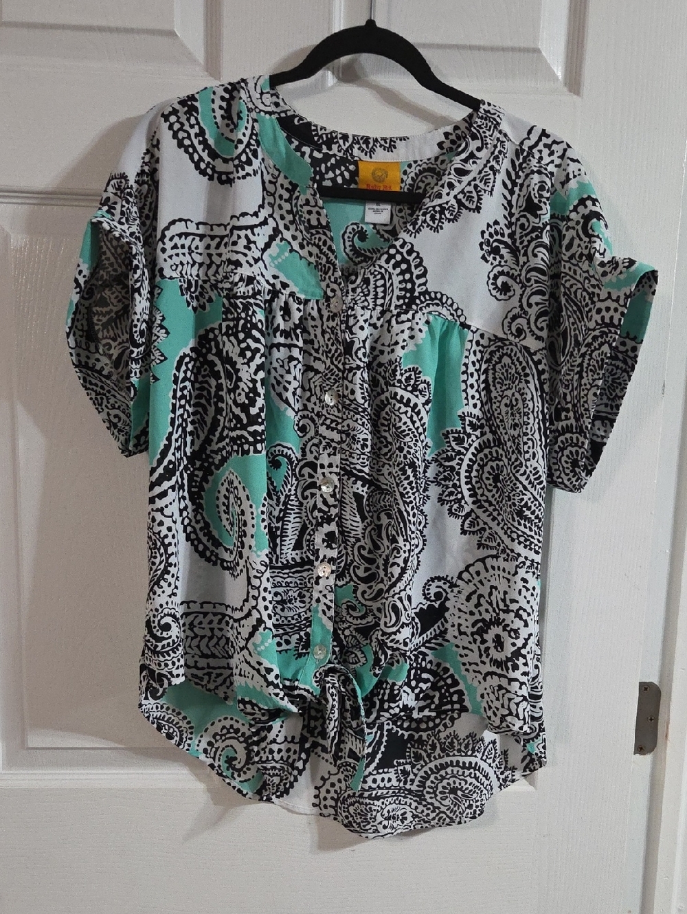 Ruby Rd. Polyester Sleeveless Paisley Print Blouse